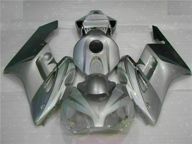 2004-2005 Silver Honda CBR1000RR Fairings & Bodywork 2004-2005 Silver Honda CBR1000RR Fairings & Bodywork
