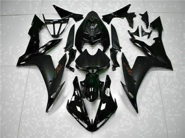2004-2006 Black Yamaha YZF R1 Fairings 2004-2006 Black Yamaha YZF R1 Fairings